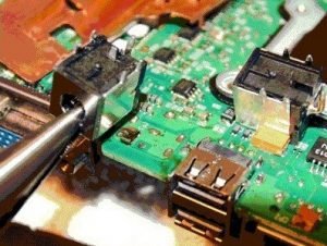 Sony laptop şarj soketi giriş yeri tamiri