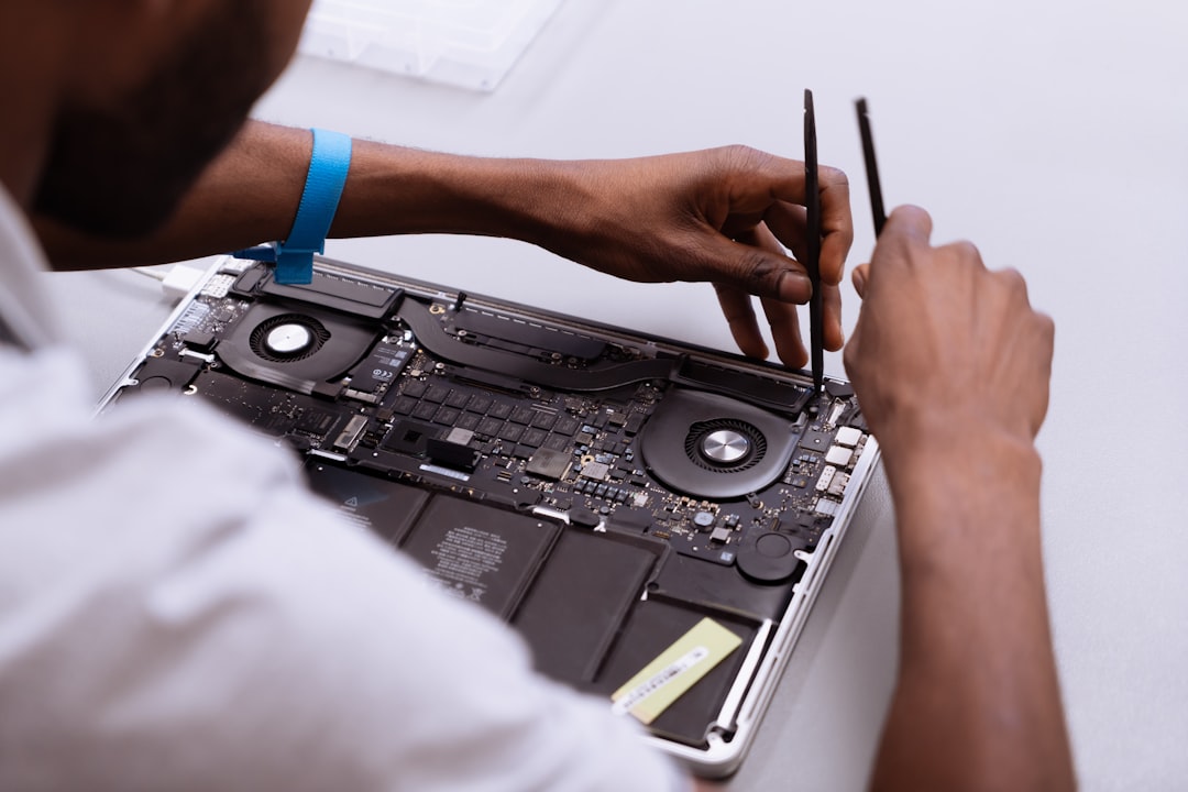 MacBook Pro SSD Değişimi ve Apple'ın Çıkmaz Sokağı